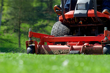 Weekly Turf Maintenance & Cutting Services